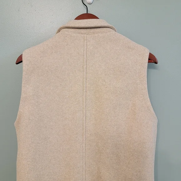 Love Tree New Women's Tan Sleeveless Sweater Vest Cardigan Size X Large - Picture 9 of 10